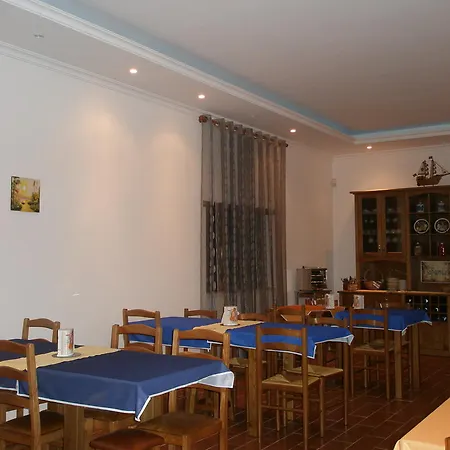 Local Ceu-azul Πανσιόν 3*