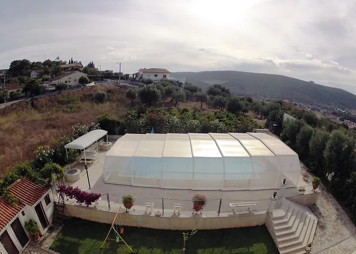 Local Ceu-azul Konukevi