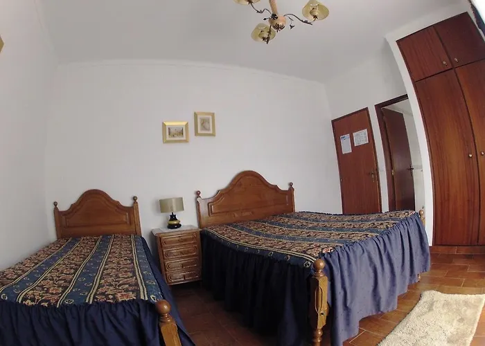 Local Ceu-azul Porto de Mós