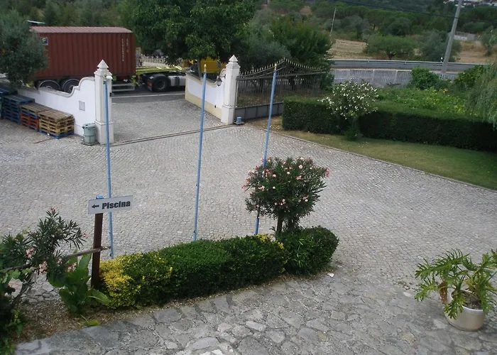 Local Ceu-azul Konukevi